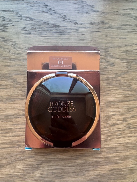 Estee Lauder Other - Estée Lauder Bronze Goddess Highlighting Powder Gelee in shade 03 Modern Mercury